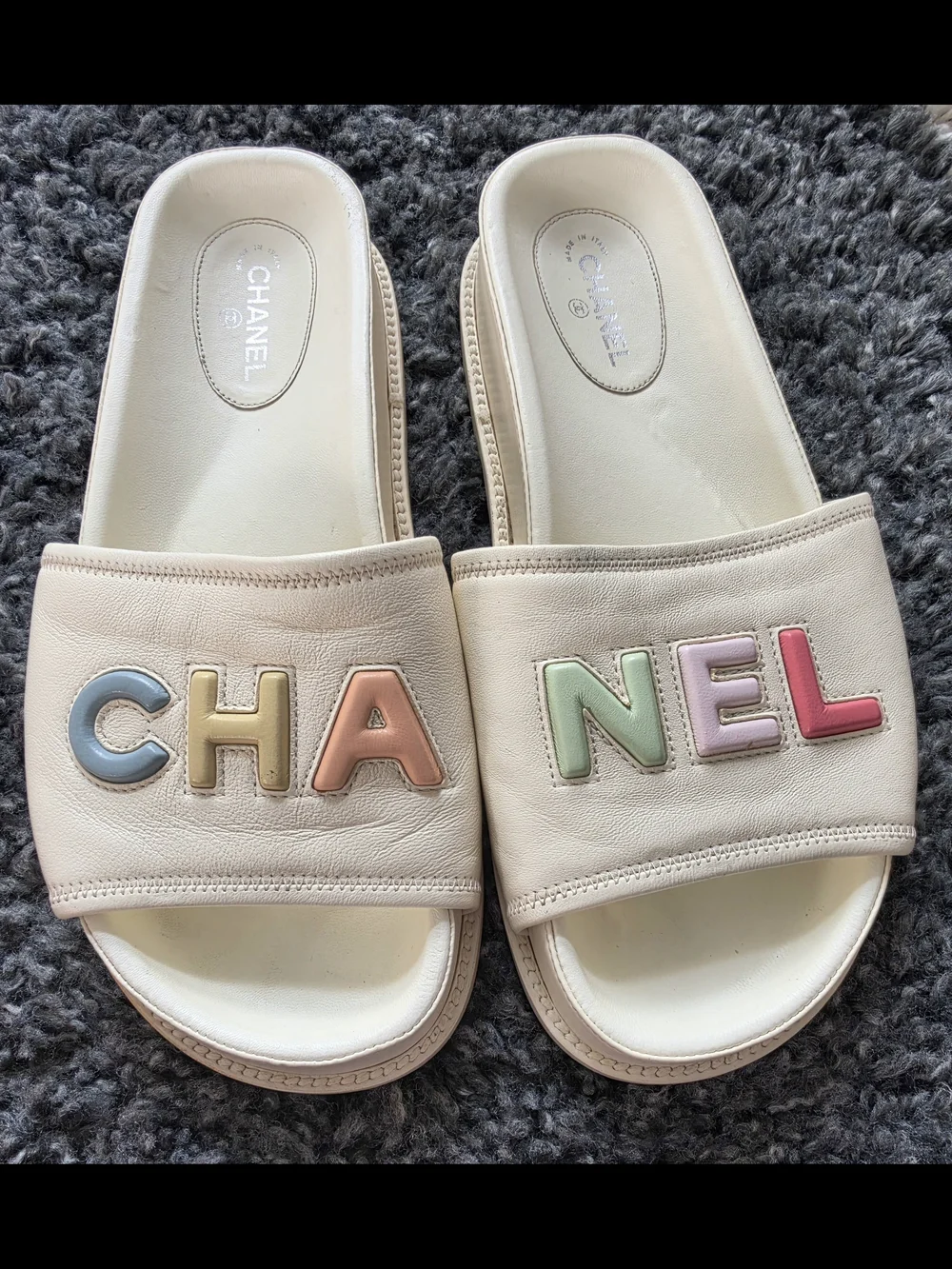 Chanel 22S Ivory Lambskin Multicolor CHANEL Letter Logo Flat Slide Sandal 40